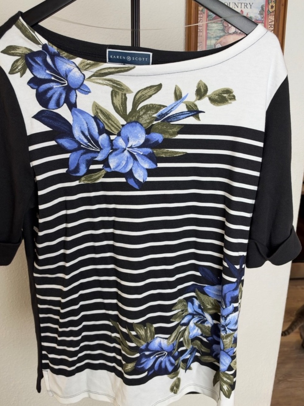 Karen Scott Striped Floral Top in Black & White Like New Size Large